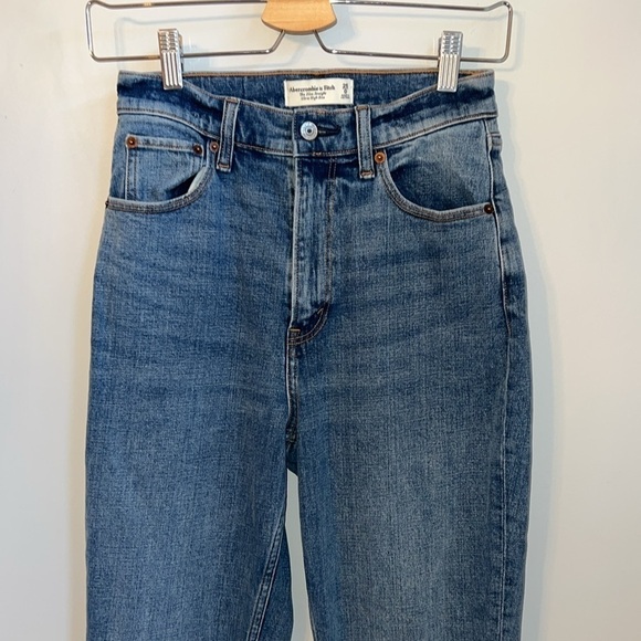 Abercrombie & Fitch Love Curve The Slim Straight Ultra High Rise SZ 0 / 25 - Picture 5 of 7